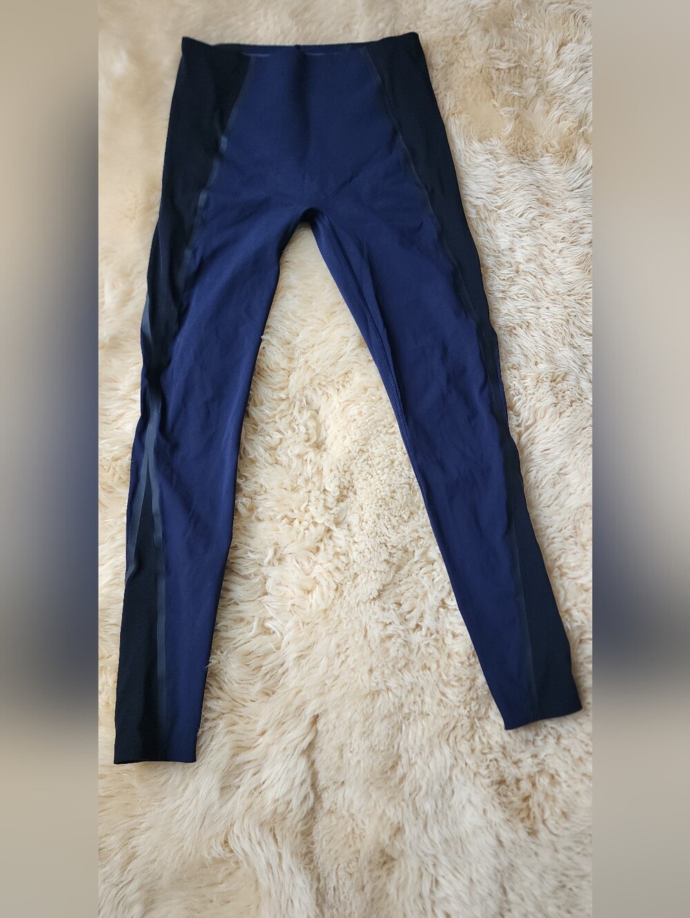 SPANX Navy and Light Gray Seam-Detail Leggings